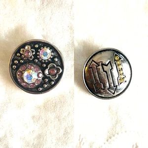 Snap charms